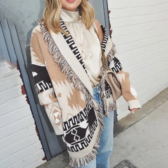 SOLD OUT Aztec Tribal Cowichan Fringe Cardigan Sweater Wrap - Picture 3 of 8